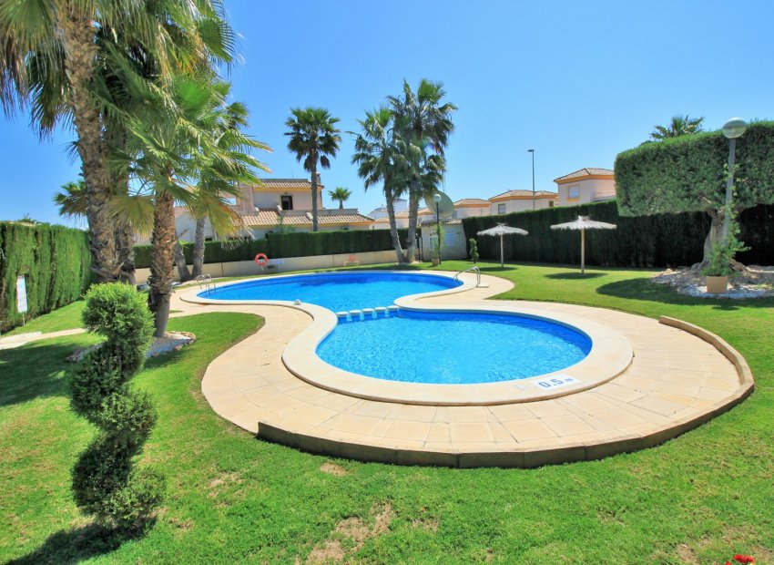 Herverkoop - Townhouse / Duplex / Corner - Villamartín - PAU 8