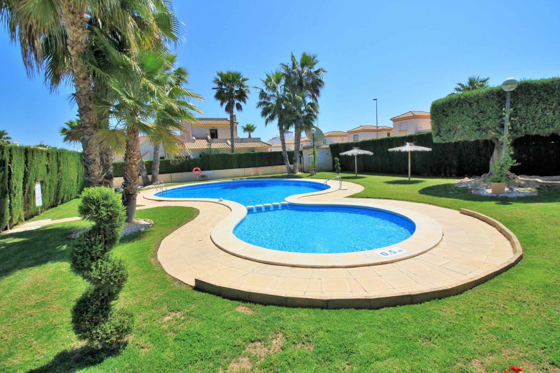 Herverkoop - Townhouse / Duplex / Corner - Villamartín - PAU 8