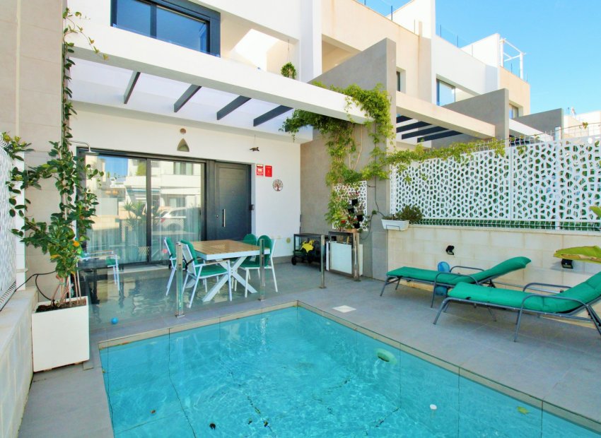 Herverkoop - Townhouse / Duplex / Corner - Villamartín