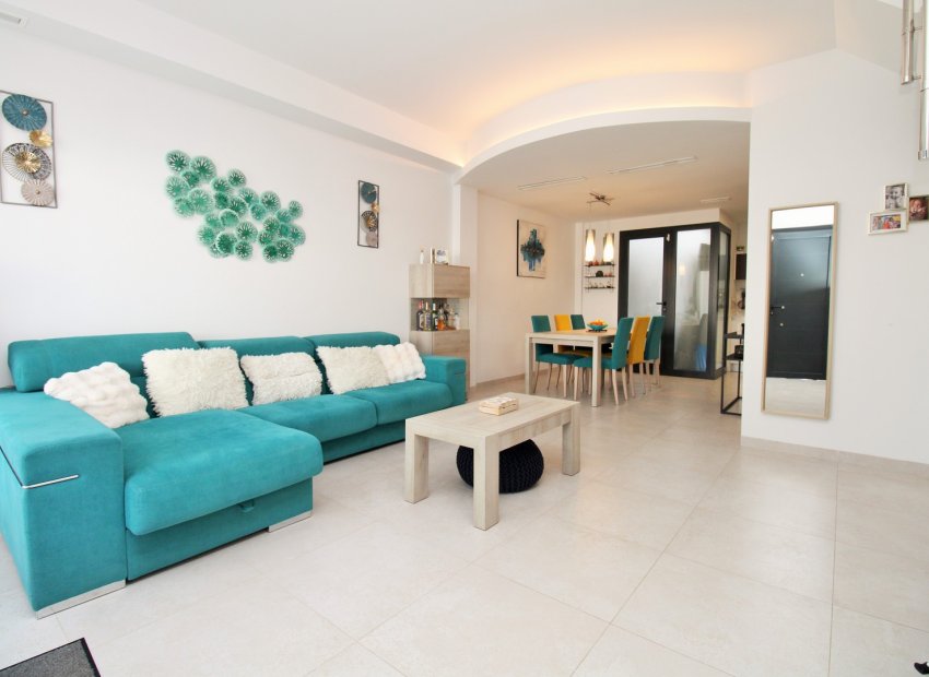 Herverkoop - Townhouse / Duplex / Corner - Villamartín