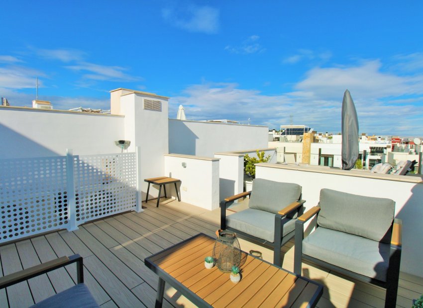 Herverkoop - Townhouse / Duplex / Corner - Villamartín