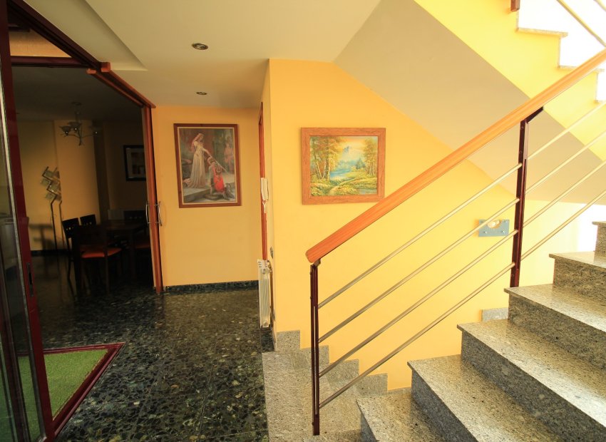 Herverkoop - Townhouse / Duplex / Corner - Villanueva Rio Segura - Villanueva