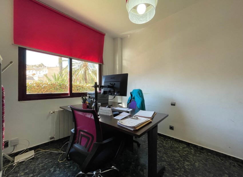 Herverkoop - Townhouse / Duplex / Corner - Villanueva Rio Segura - Villanueva