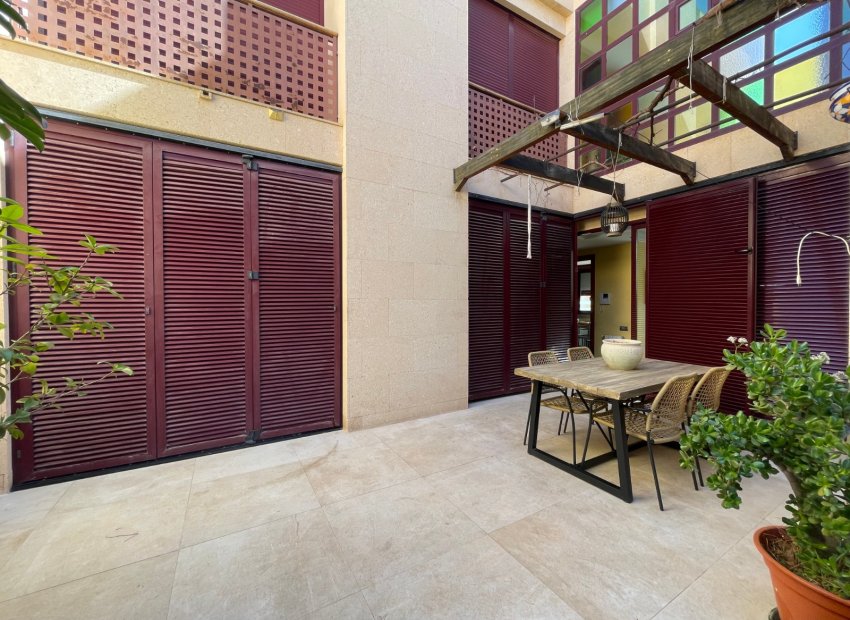 Herverkoop - Townhouse / Duplex / Corner - Villanueva Rio Segura - Villanueva