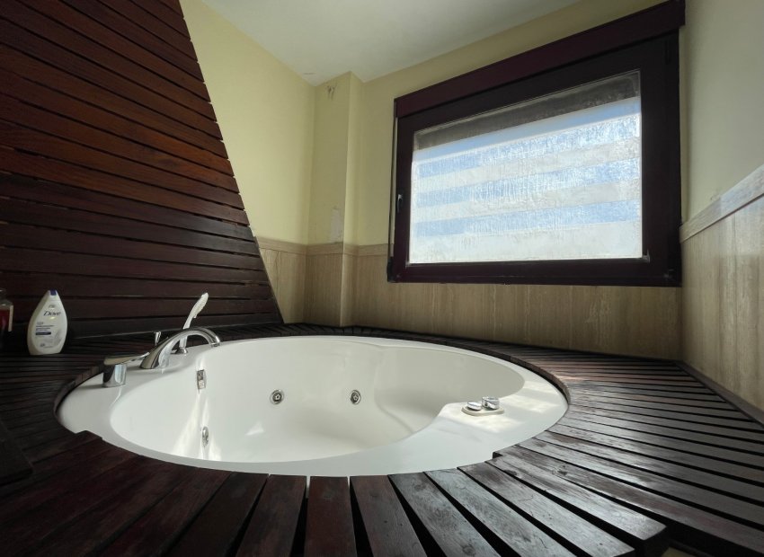 Herverkoop - Townhouse / Duplex / Corner - Villanueva Rio Segura - Villanueva