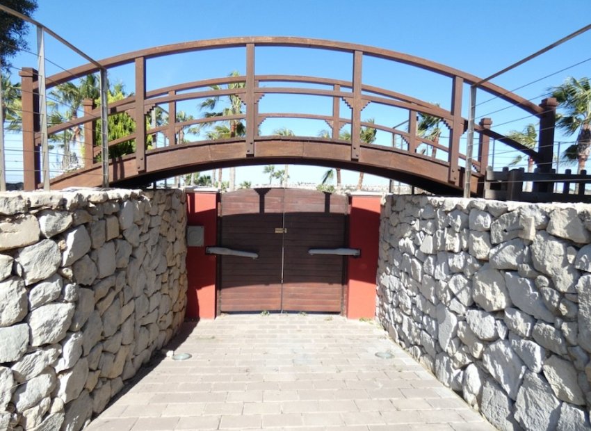 Herverkoop - Villa - Algorfa