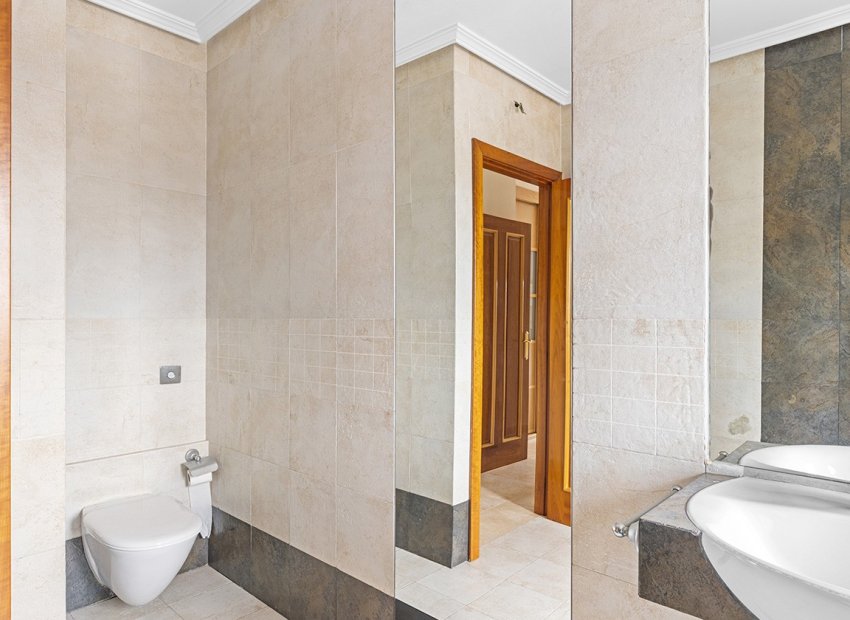 Herverkoop - Villa - Alicante - Rebolledo