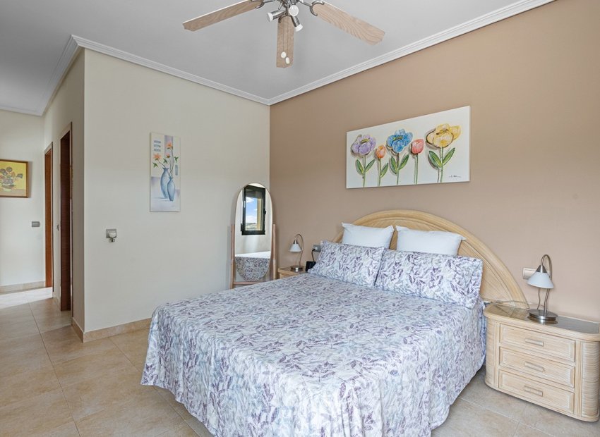 Herverkoop - Villa - Alicante - Rebolledo