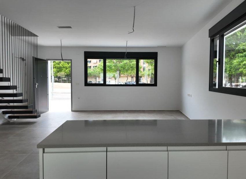 Herverkoop - Villa - Alicante - Vistahermosa