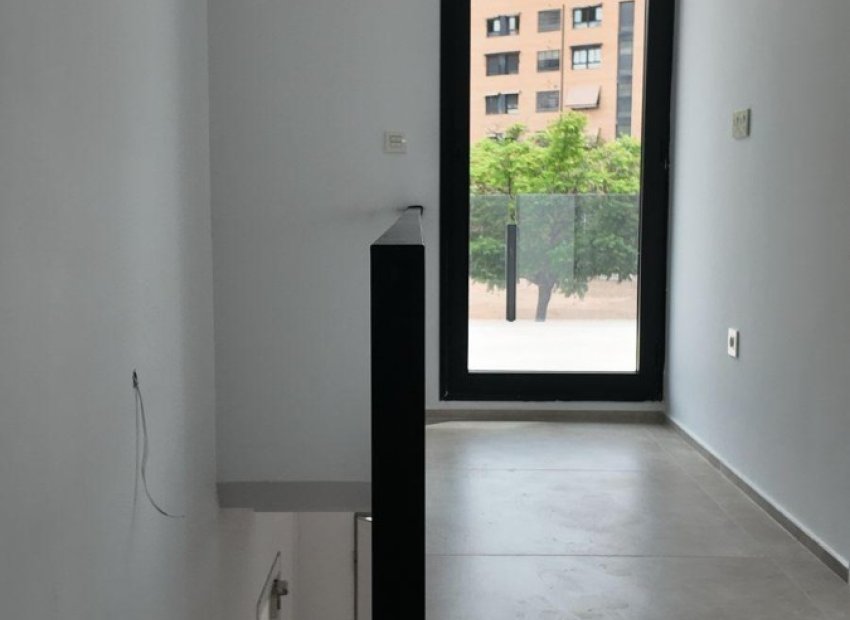 Herverkoop - Villa - Alicante - Vistahermosa