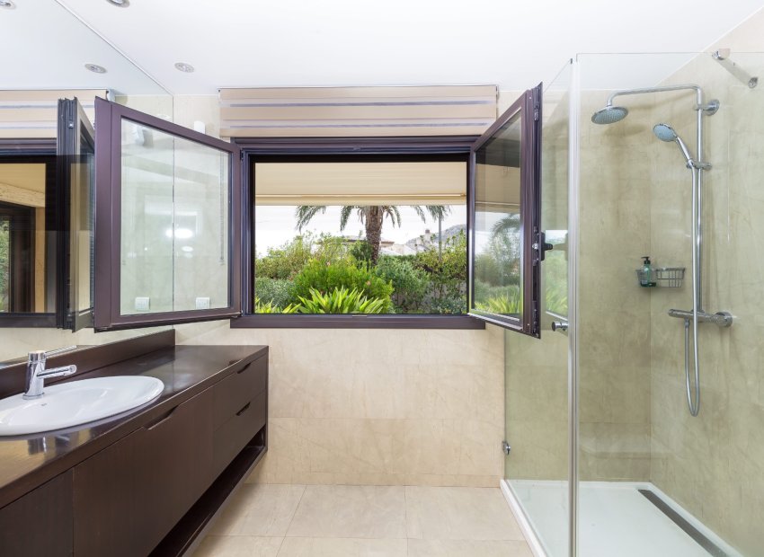 Herverkoop - Villa - Alicante - Vistahermosa