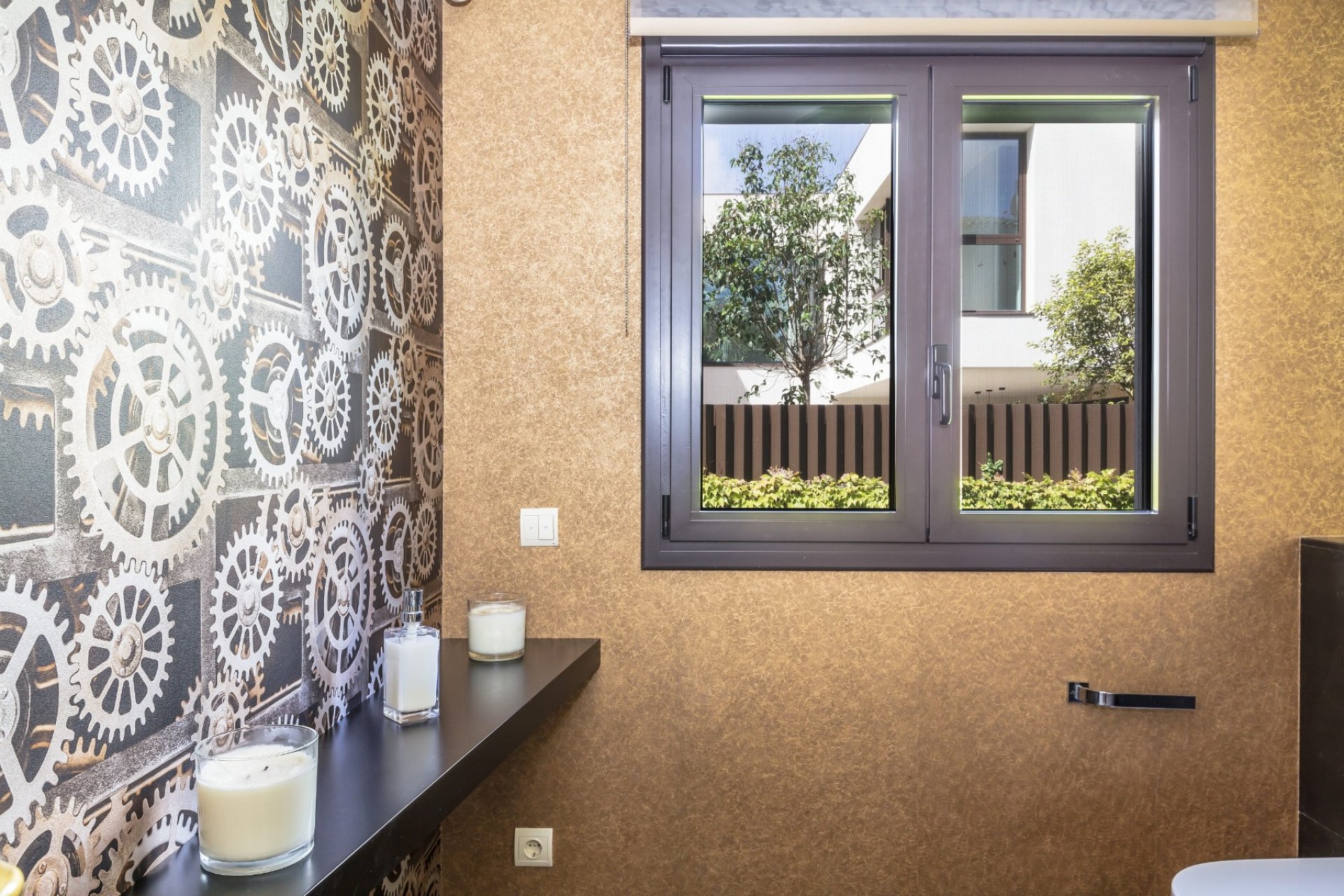 Herverkoop - Villa - Alicante - Vistahermosa