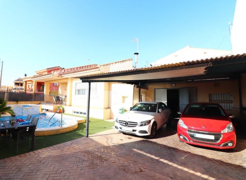 Herverkoop - Villa - Almoradi - El Saladar