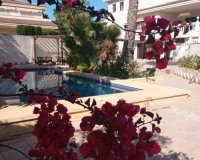 Herverkoop - Villa - Benidorm - Poniente