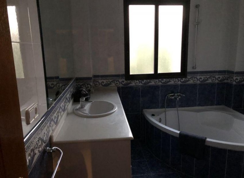 Herverkoop - Villa - Benidorm - Poniente