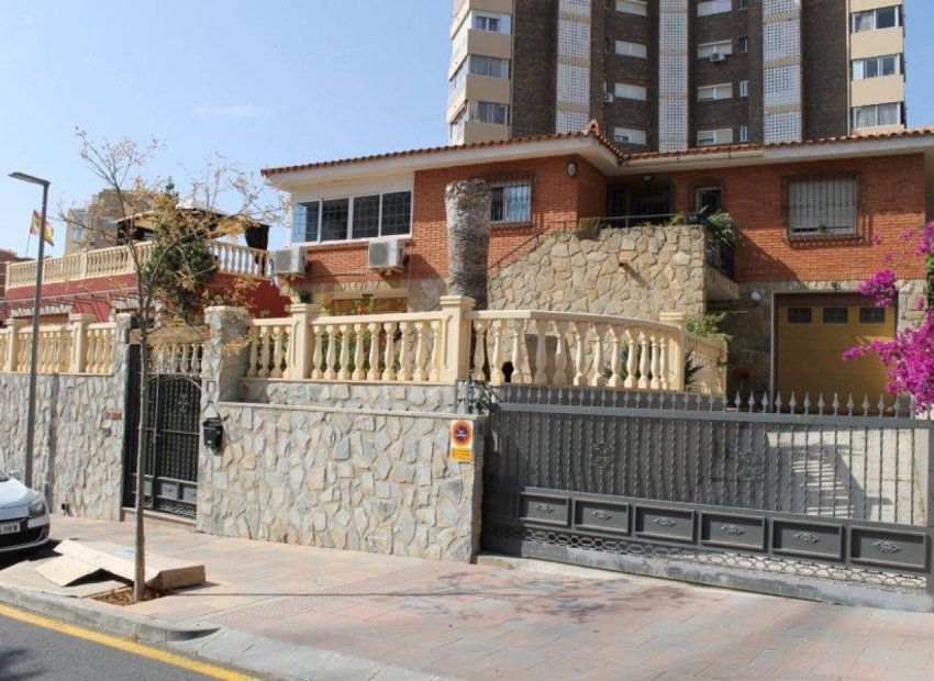 Herverkoop - Villa - Benidorm - Poniente