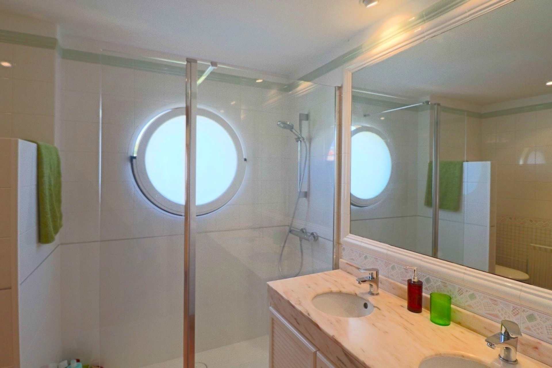 Herverkoop - Villa - Benidorm - Urbanizaciones