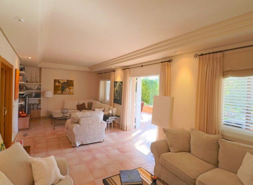 Herverkoop - Villa - Benidorm - Urbanizaciones