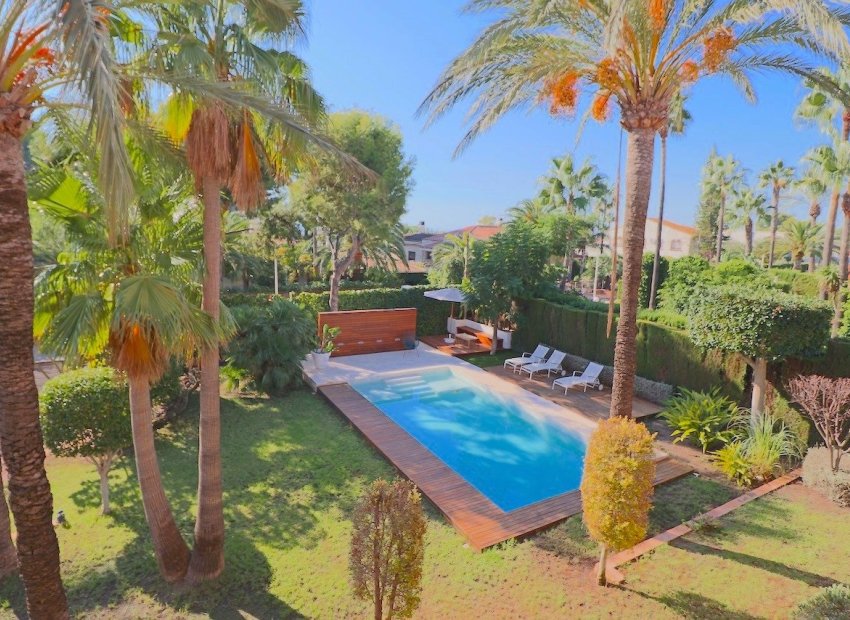 Herverkoop - Villa - Benidorm - Urbanizaciones