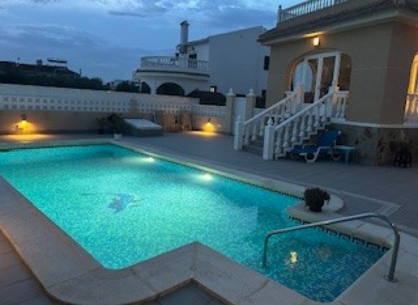 Herverkoop - Villa - Benijofar - Monte Azul