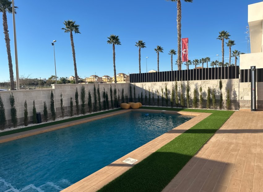 Herverkoop - Villa - Ciudad Quesada - Doña Pepa