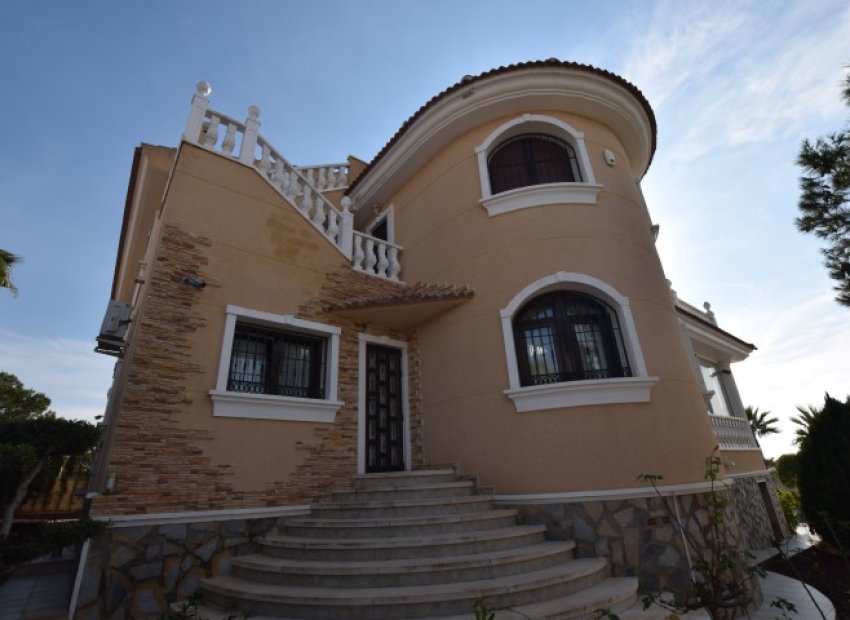 Herverkoop - Villa - Ciudad Quesada - La Fiesta