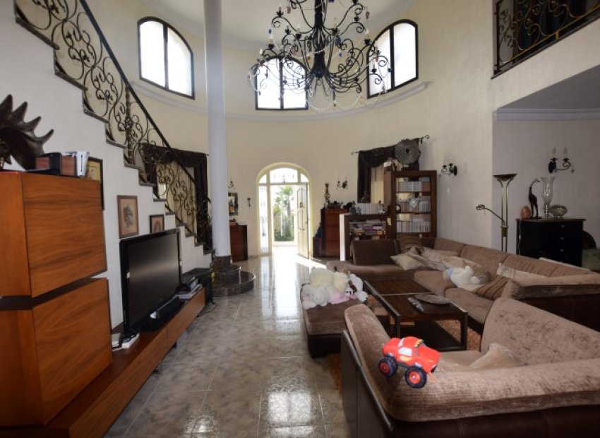 Herverkoop - Villa - Ciudad Quesada - La Fiesta