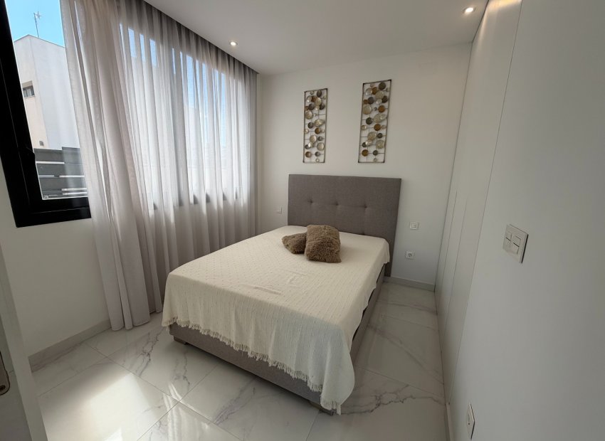 Herverkoop - Villa - Ciudad Quesada - La Laguna