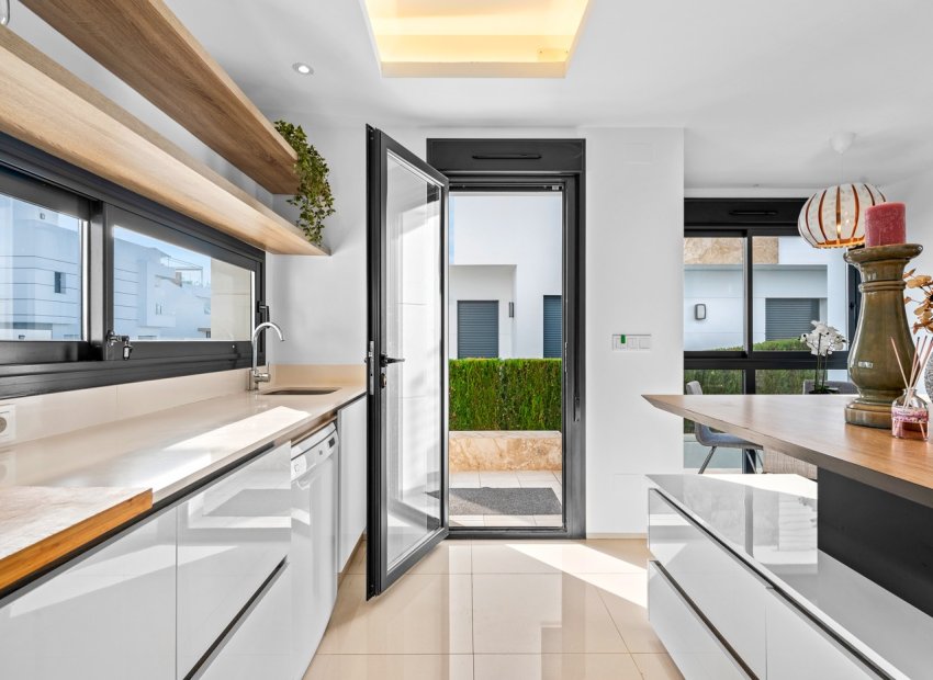 Herverkoop - Villa - Ciudad Quesada - Lo Marabú