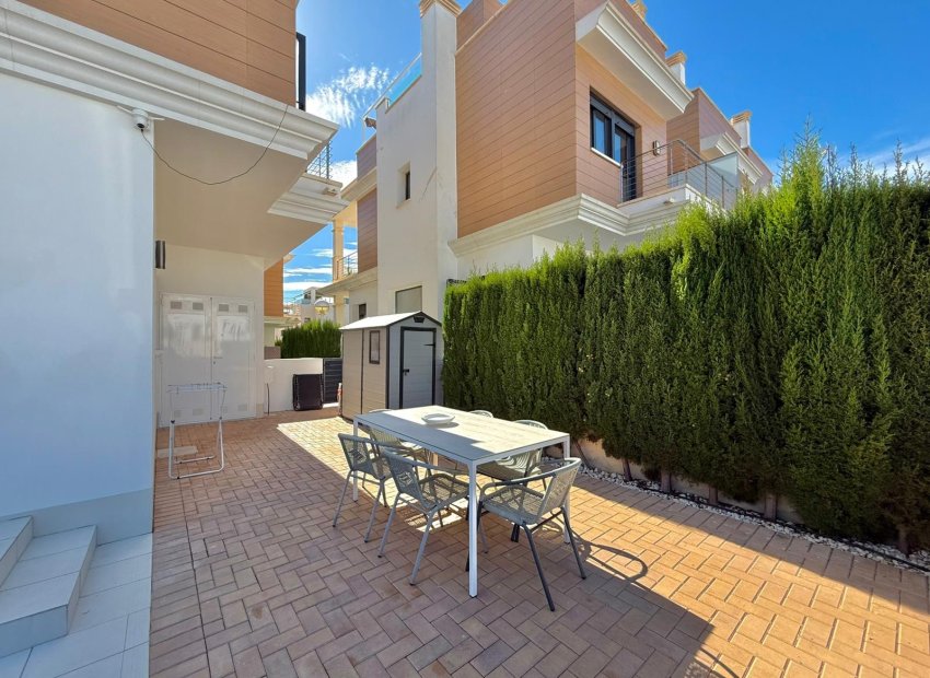 Herverkoop - Villa - Ciudad Quesada - Pueblo Bravo