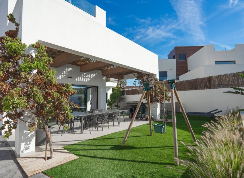 Herverkoop - Villa - Ciudad Quesada - town