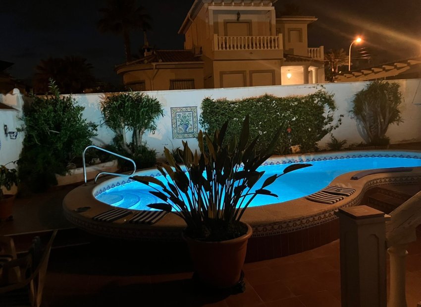 Herverkoop - Villa - Ciudad Quesada