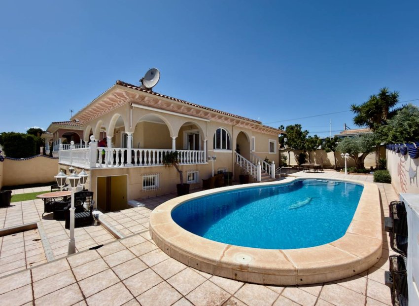Herverkoop - Villa - Ciudad Quesada