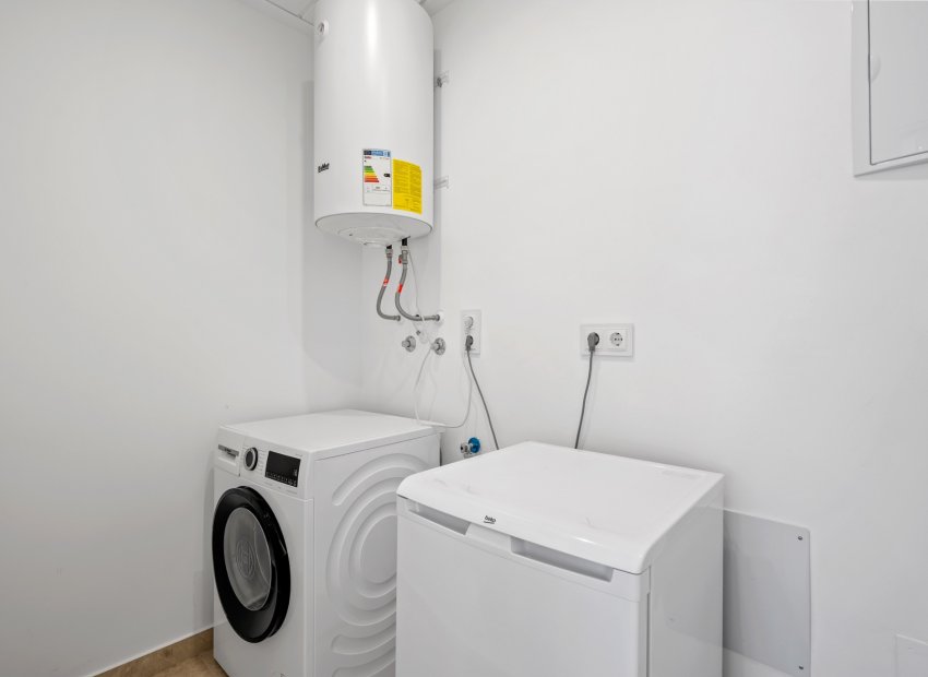 Herverkoop - Villa - Daya Nueva - Costa Blanca South