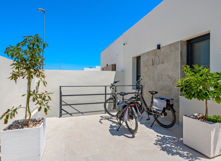 Herverkoop - Villa - Daya Nueva - Costa Blanca South
