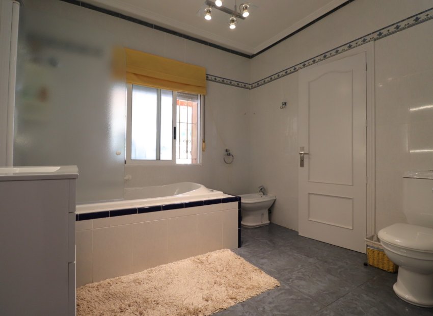 Herverkoop - Villa (detached) - Algorfa - Lomas de La Juliana