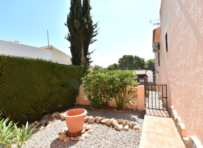Herverkoop - Villa (detached) - Orihuela Costa - Los Balcones