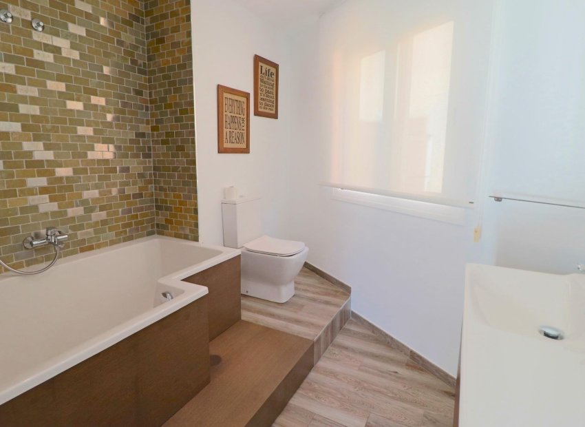 Herverkoop - Villa - El Campello - Coveta fuma