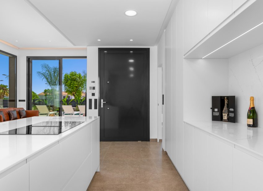 Herverkoop - Villa - El Campello - El Amerador