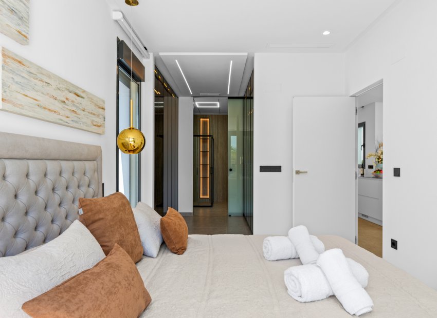 Herverkoop - Villa - El Campello - El Amerador