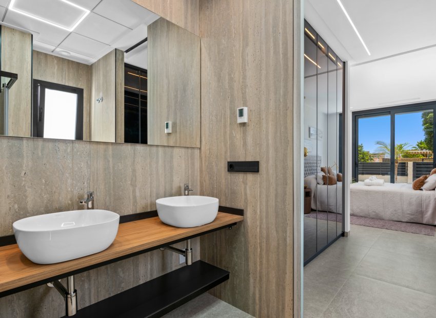 Herverkoop - Villa - El Campello - El Amerador