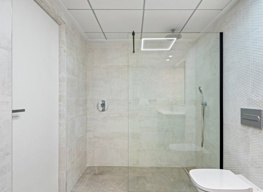 Herverkoop - Villa - El Campello - El Amerador