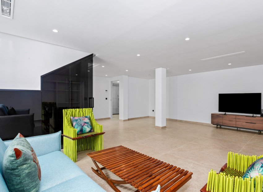 Herverkoop - Villa - El Campello - El Amerador