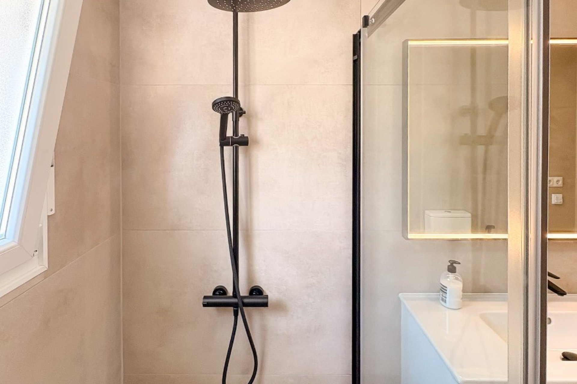 Herverkoop - Villa - El Campello - Pueblo Acantilado - Venta Lanuza