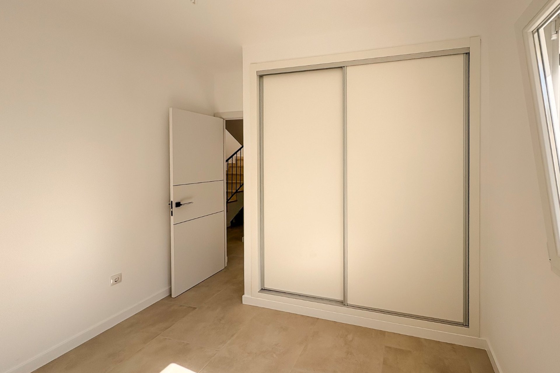 Herverkoop - Villa - El Campello - Pueblo Acantilado - Venta Lanuza