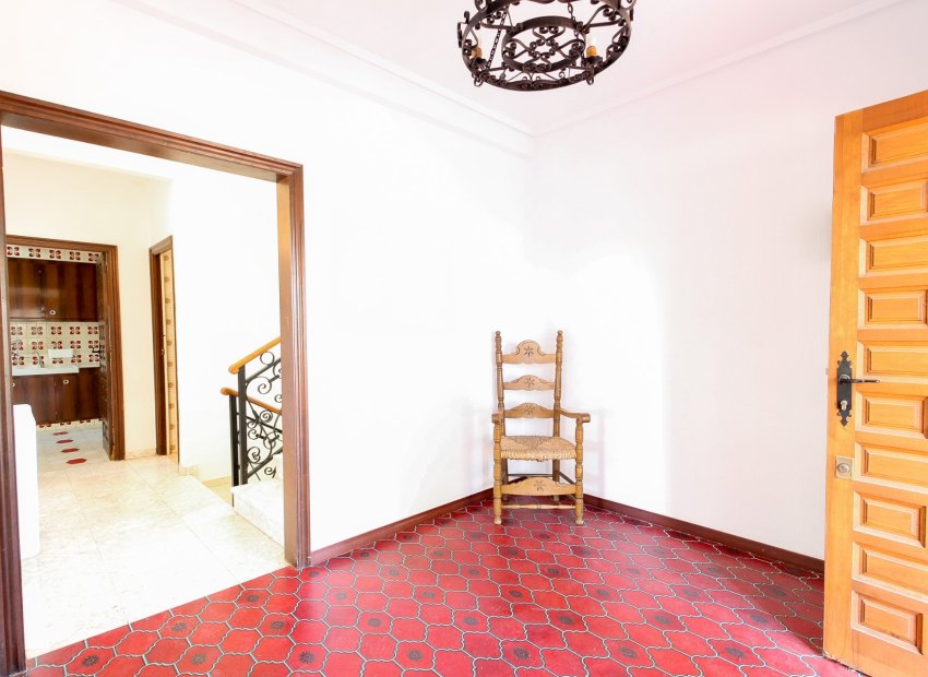 Herverkoop - Villa - El Campello