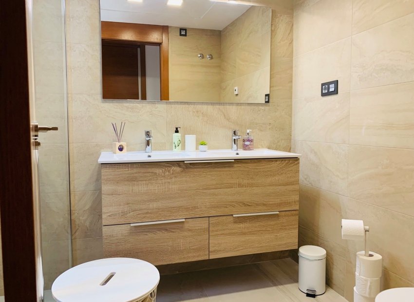 Herverkoop - Villa - El Raso