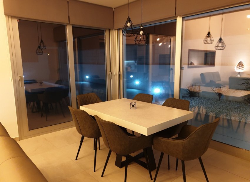 Herverkoop - Villa - El Raso