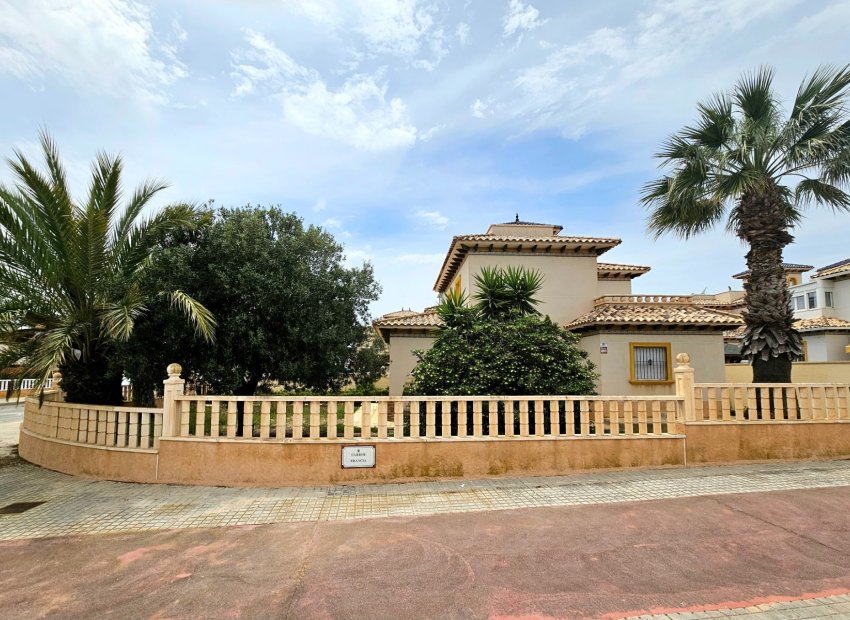 Herverkoop - Villa - Elche - La Marina