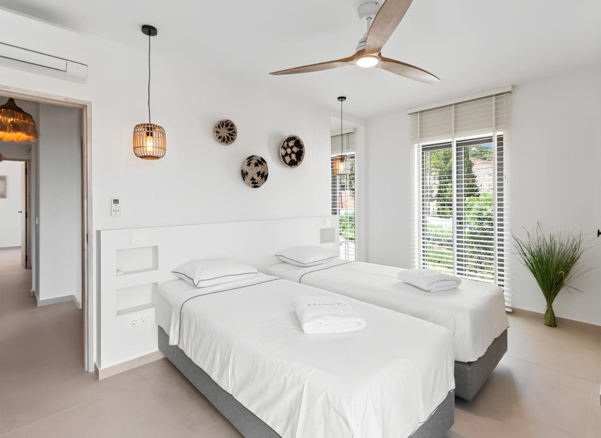 Herverkoop - Villa - Estepoa - New Golden Mile